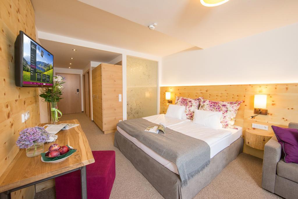 Hotel Stadt Wien Zell am See Camera foto