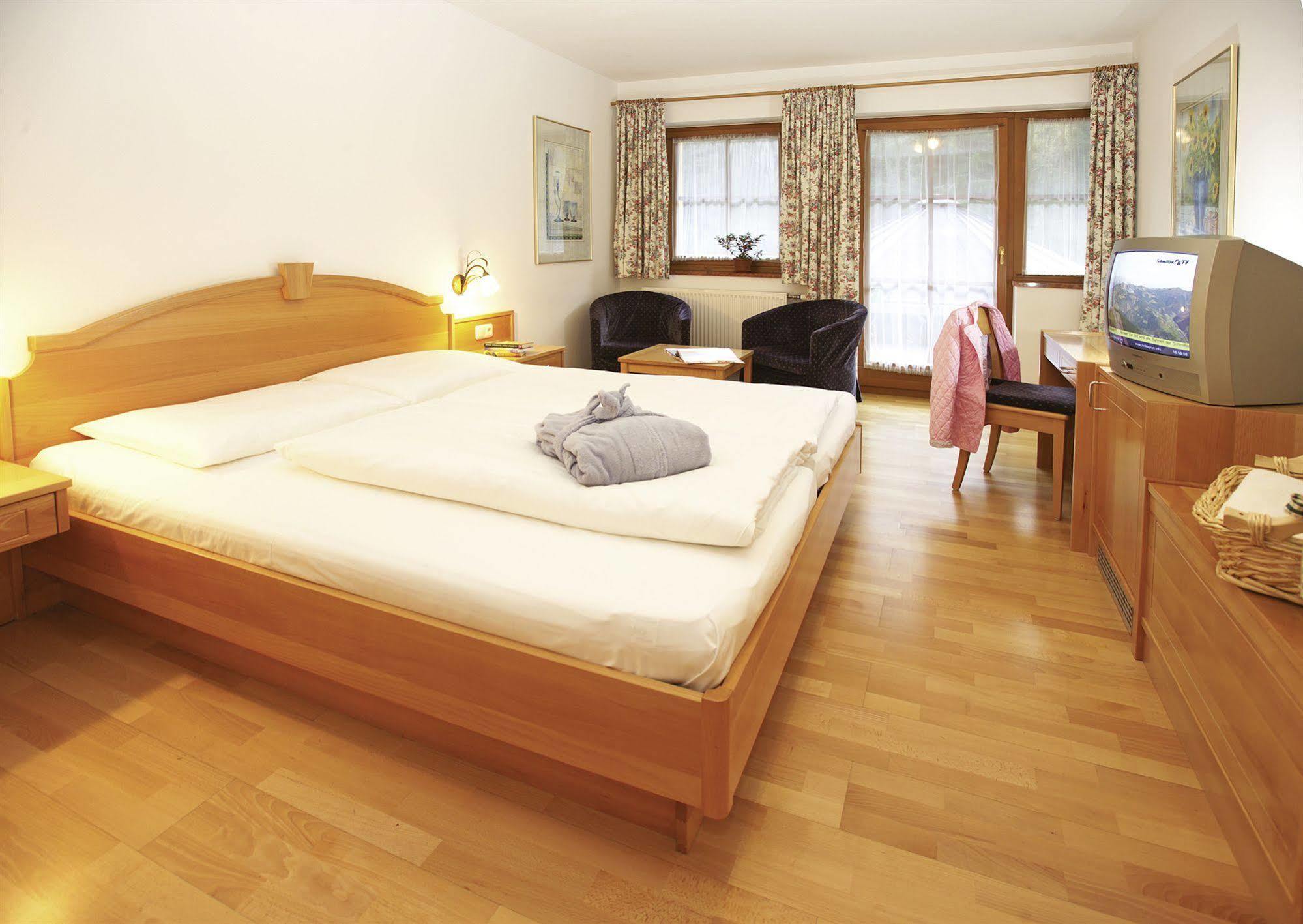 Hotel Stadt Wien Zell am See Esterno foto